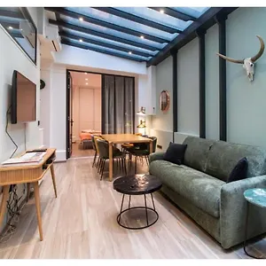 https://sublime-et-neuf-appartement-saint-germain-des-prs.fr-paris.fr
